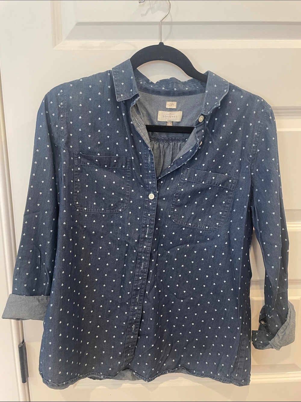 Ann Taylor Loft Lightweight Indigo Heart-Print Button-Up Shirt - Blue size M